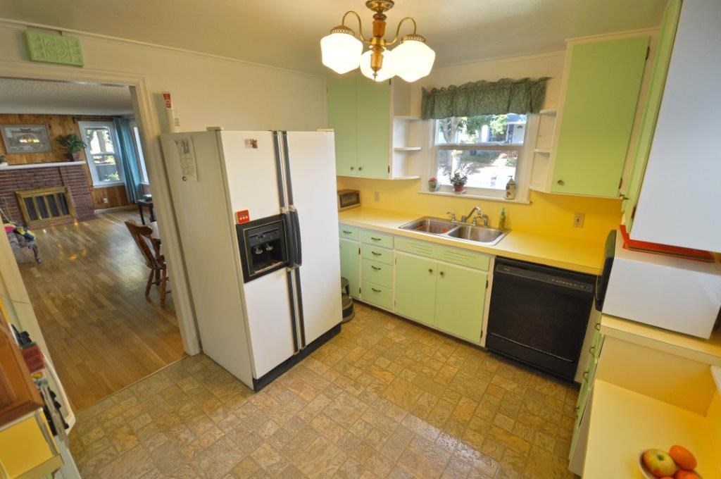 824 E Liberty Ave - Photo 7