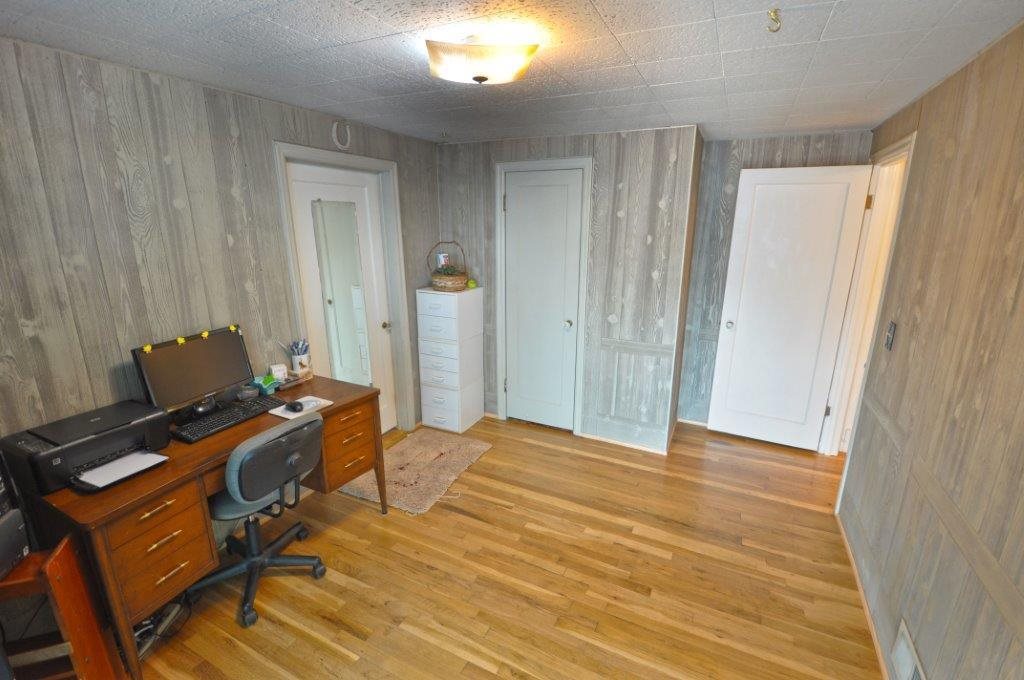 824 E Liberty Ave - Photo 9