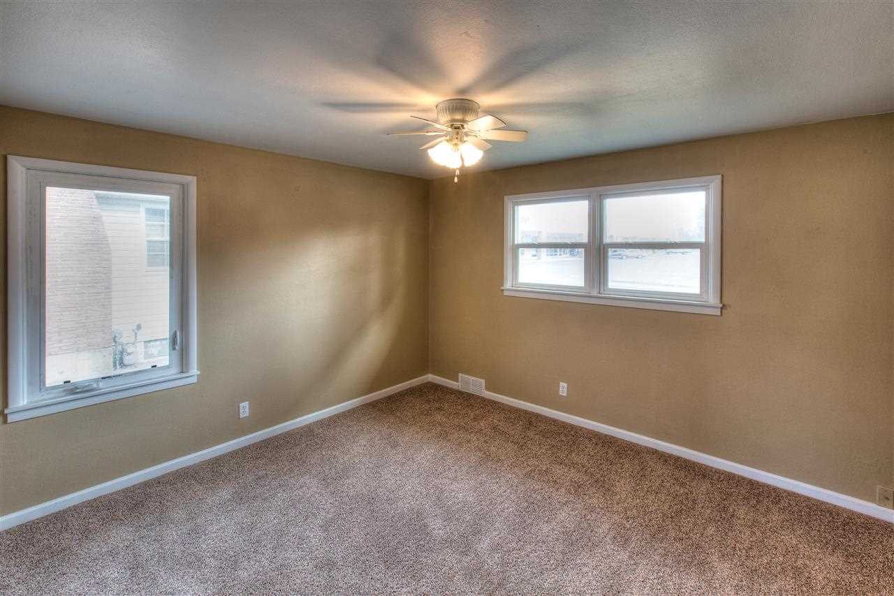 5503 N Ash St - Photo 10