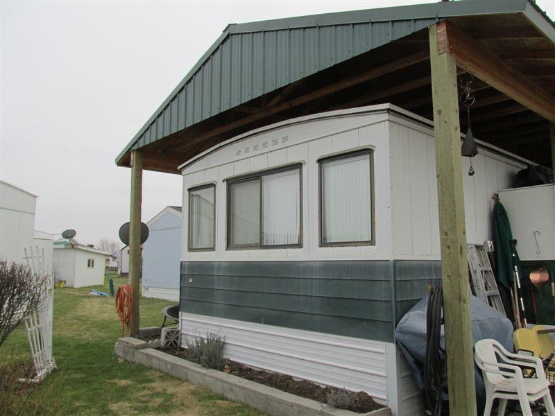 1060 S Main St  Sp. #32 - Photo 3