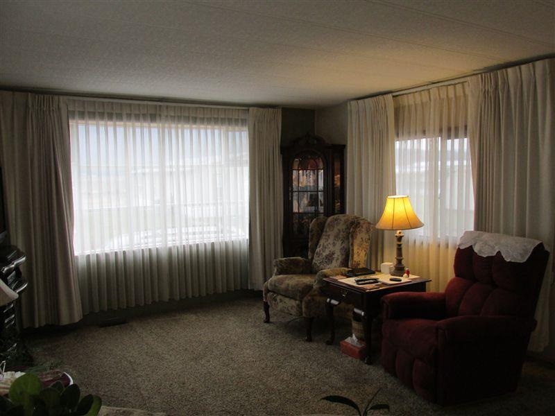 1060 S Main St  Sp. #32 - Photo 5