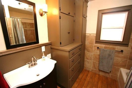 340 E Mill St - Photo 10