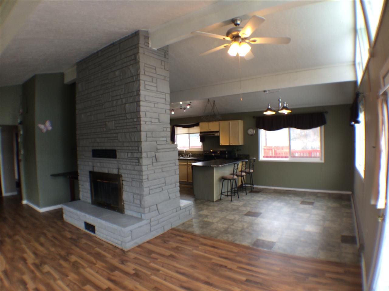 221 E Grand Ave - Photo 6