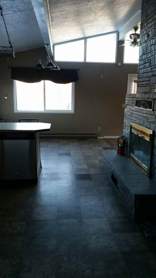 221 E Grand Ave - Photo 8