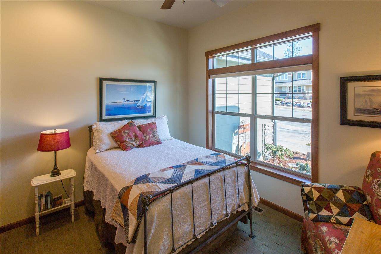 8601 N Rosebury Ln - Photo 3