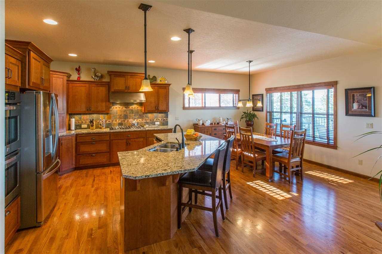 8601 N Rosebury Ln - Photo 9