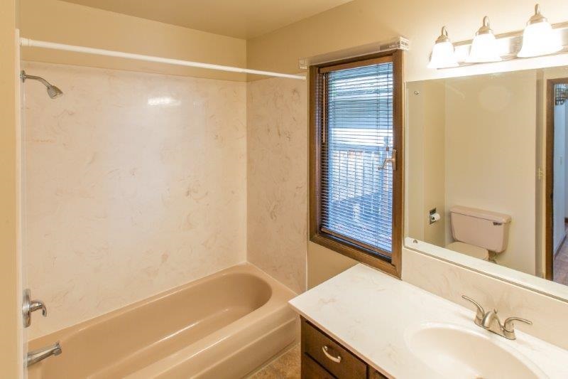 924 W Bellwood Dr - Photo 14