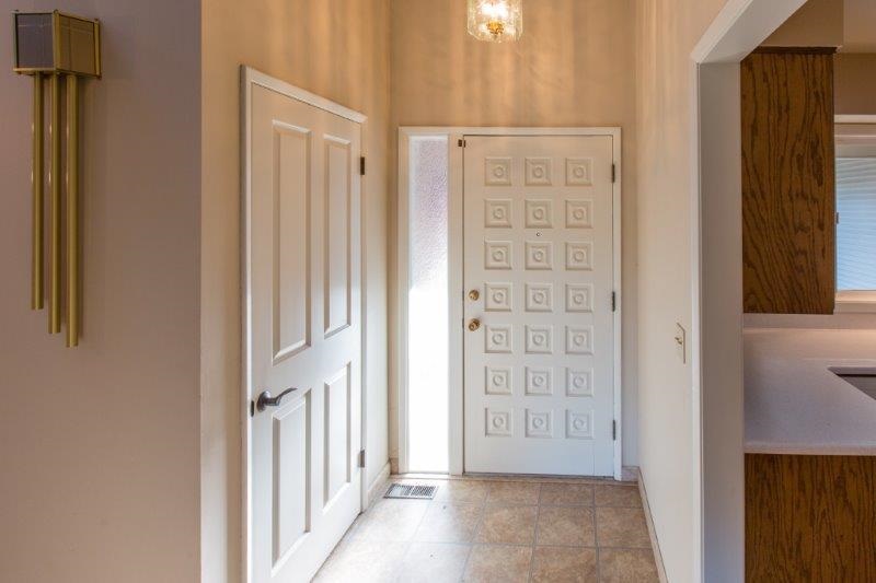 924 W Bellwood Dr - Photo 3