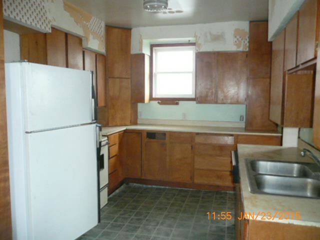 604 W 3rd St - Photo 6