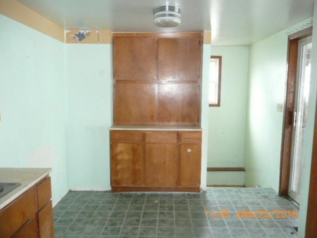 604 W 3rd St - Photo 7