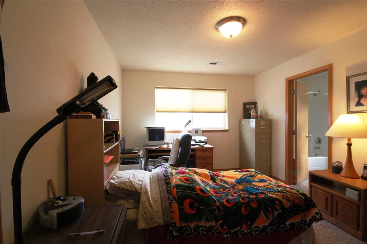 4506 N Locust St - Photo 11