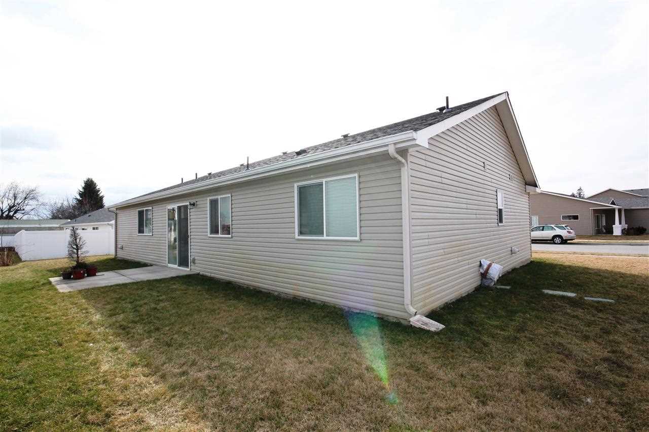4506 N Locust St - Photo 3