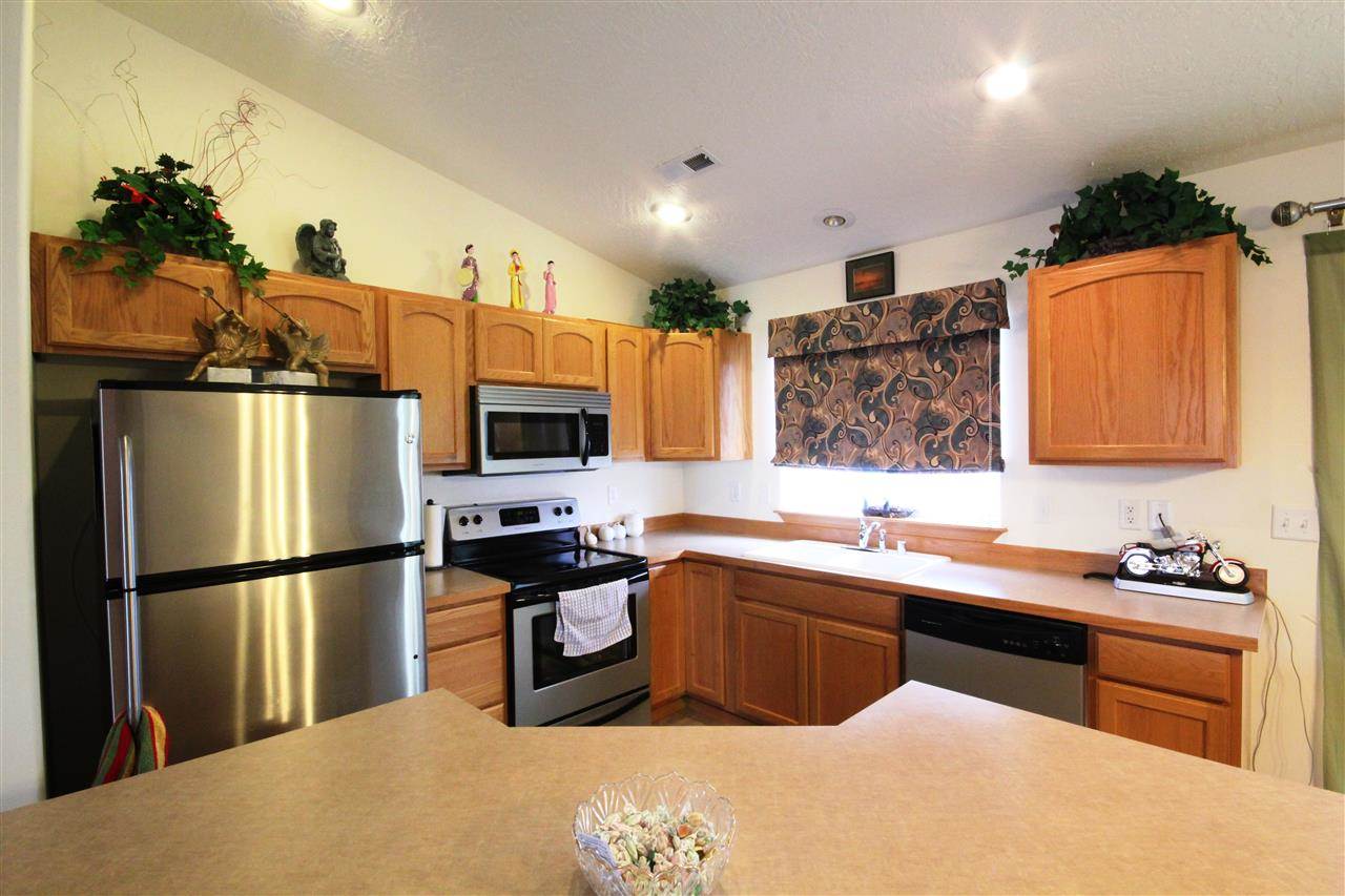 4506 N Locust St - Photo 5