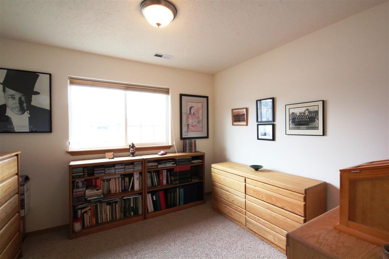 4506 N Locust St - Photo 9