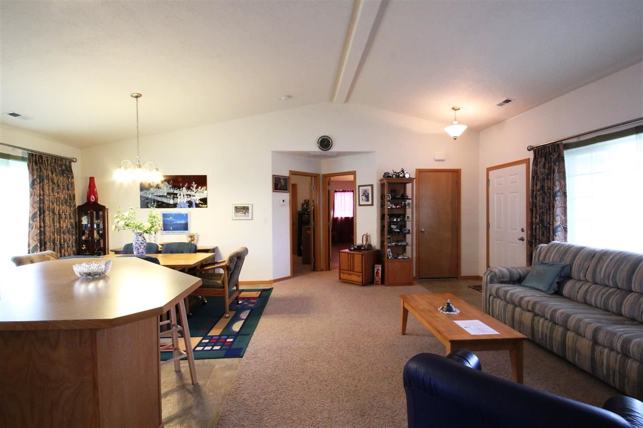 4506 N Locust St - Photo 10