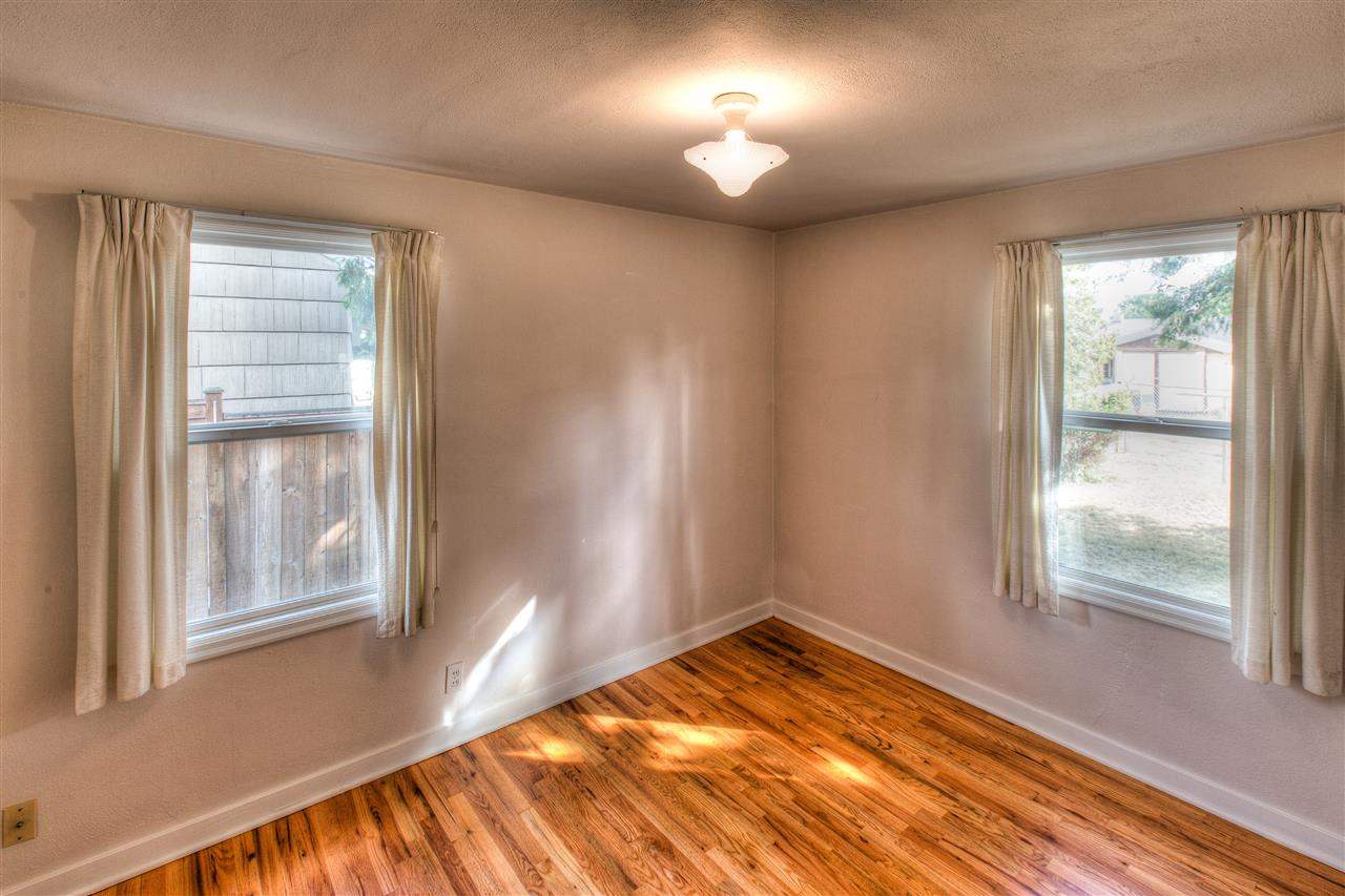 2839 W Rowan Ave - Photo 10