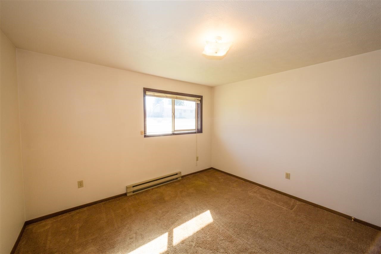 4025 E Sumac Dr - Photo 12