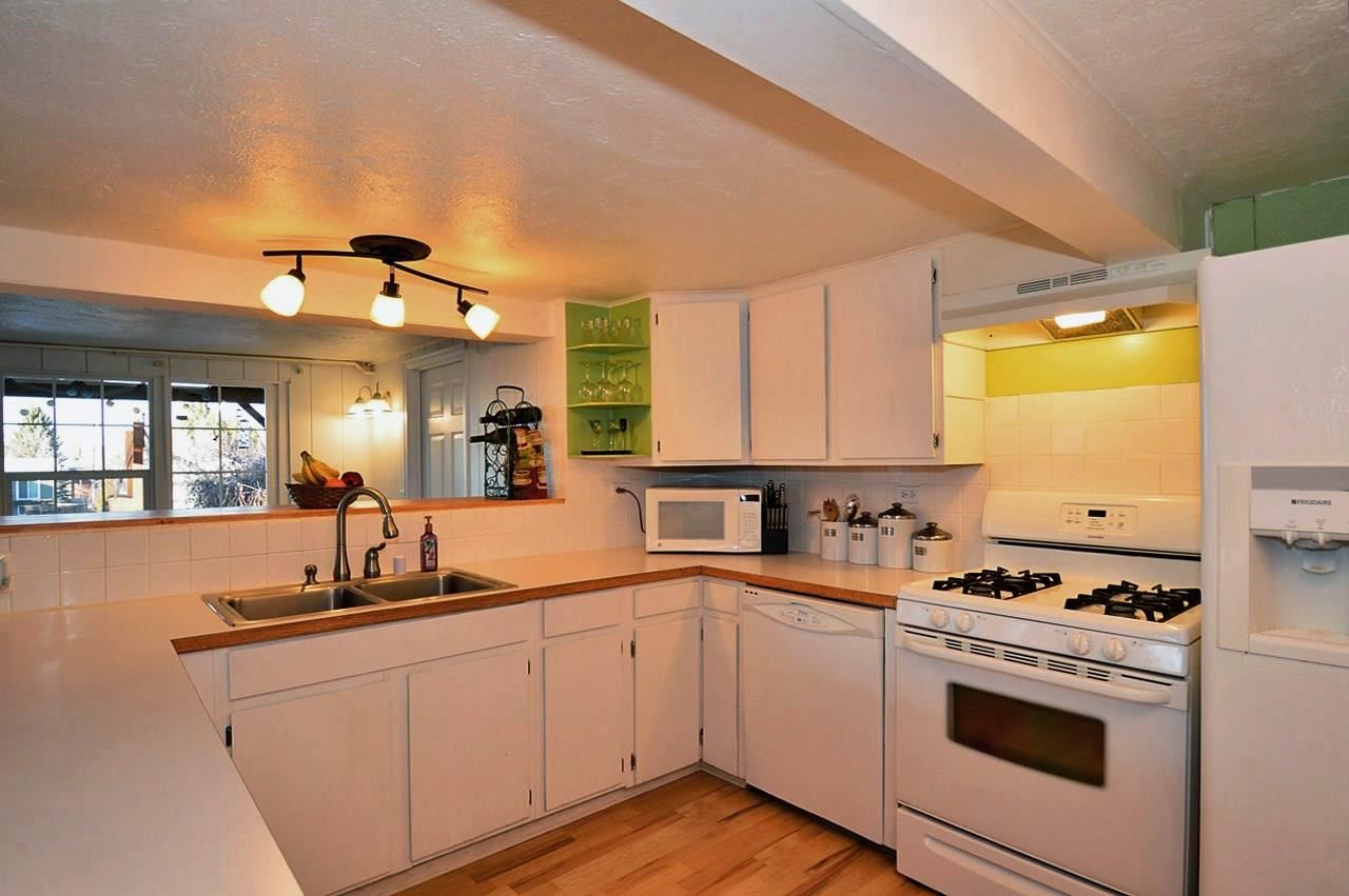 10509 E 8th - Photo 12