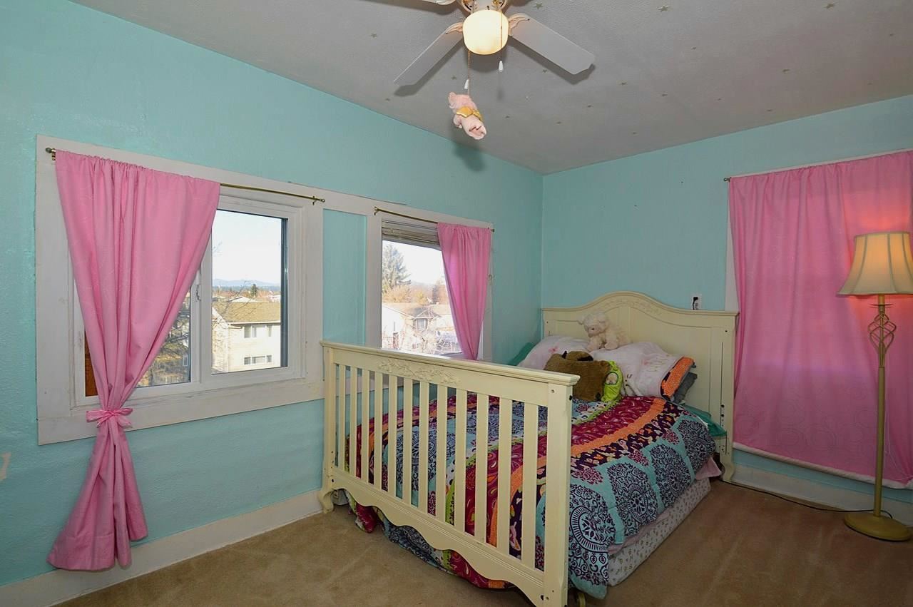 10509 E 8th - Photo 7