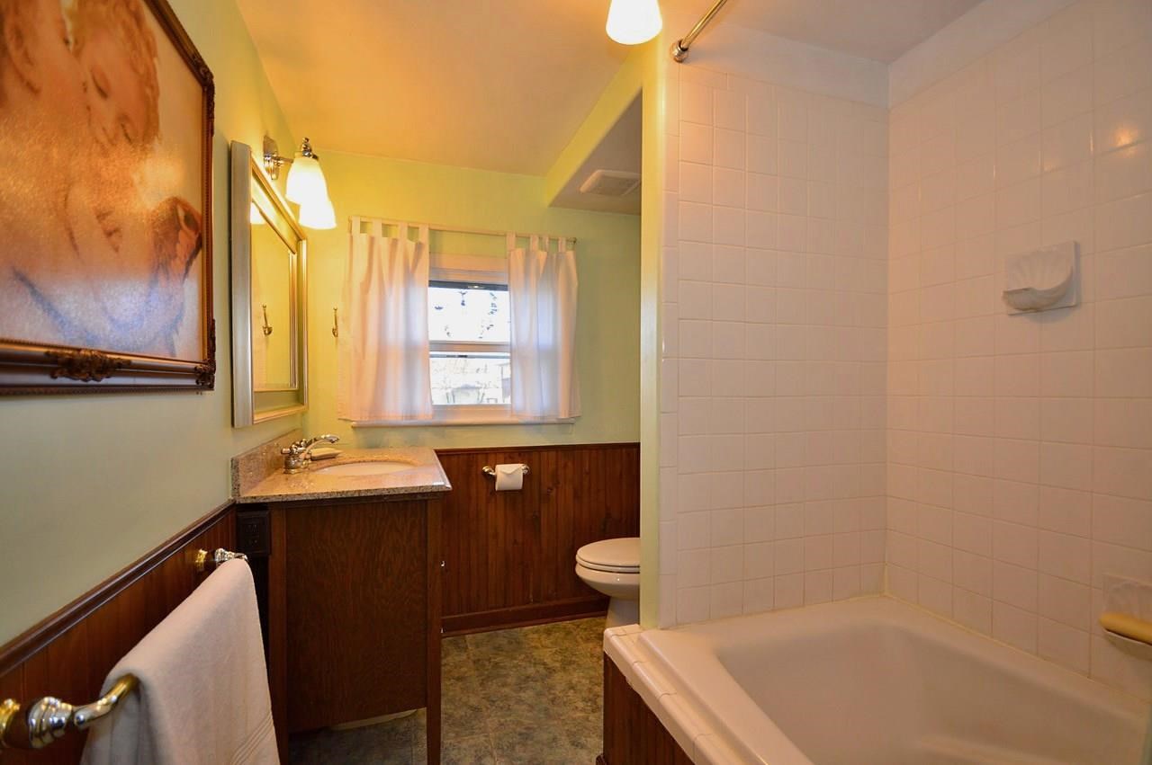 10509 E 8th - Photo 8