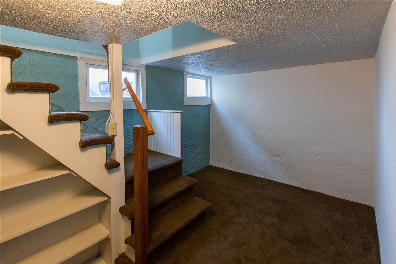518 S Arthur - Photo 18