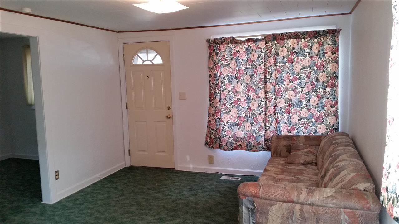 6107 N NORMANDIE - Photo 3