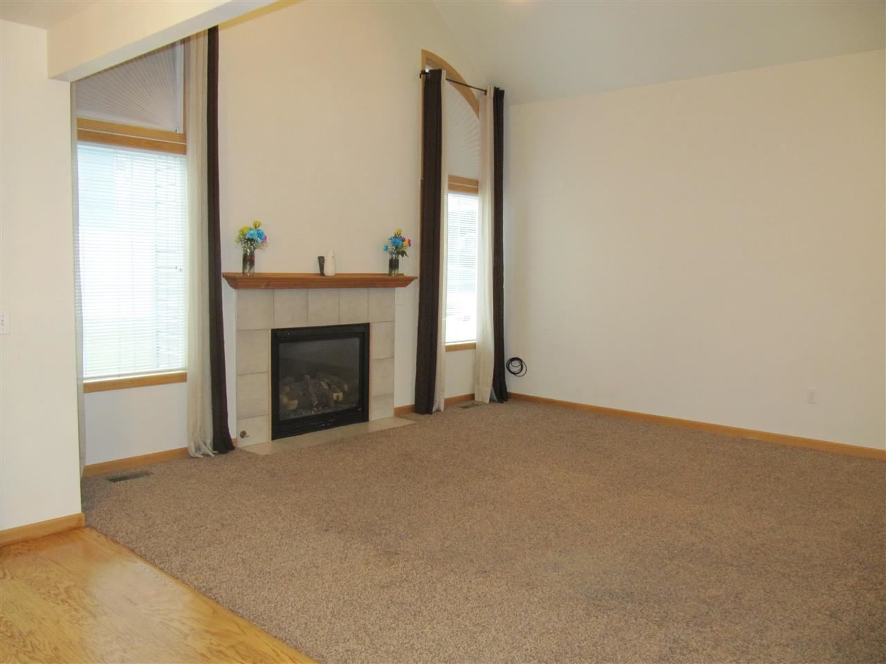 706 Sunrise - Photo 5