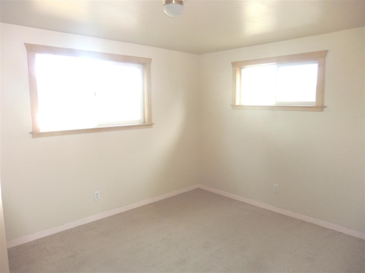 811 E Heroy Ave - Photo 9