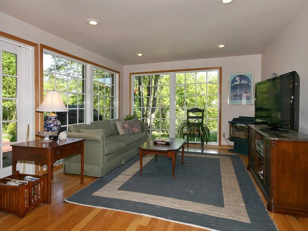410 E Rockwood Blvd - Photo 12