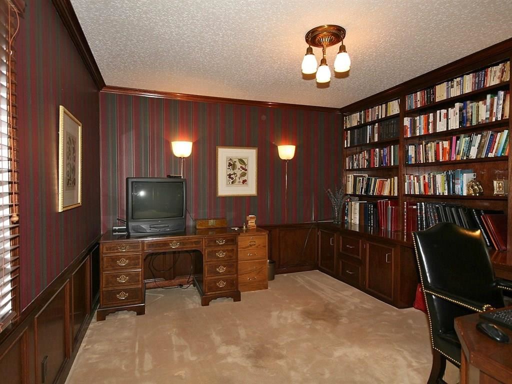 410 E Rockwood Blvd - Photo 6