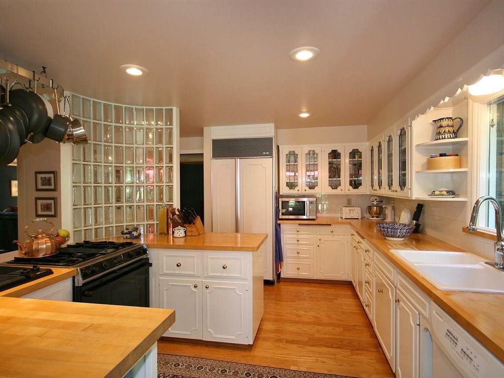 410 E Rockwood Blvd - Photo 8