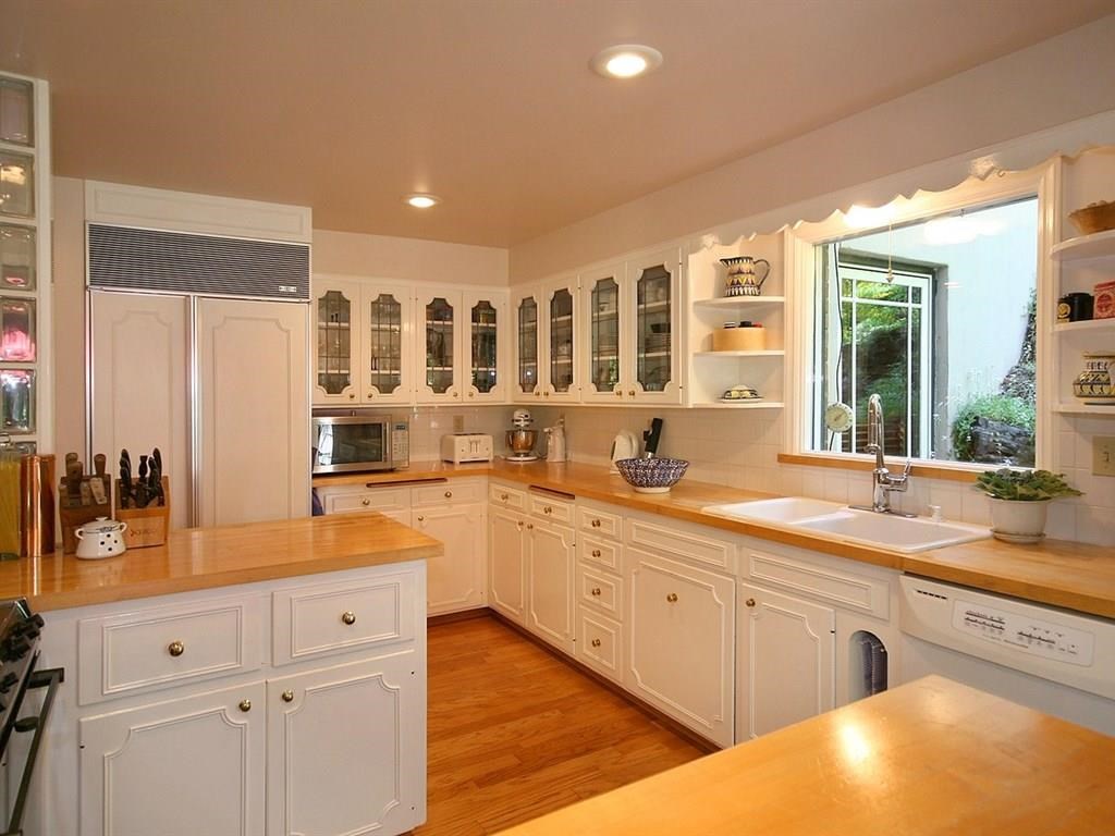 410 E Rockwood Blvd - Photo 9