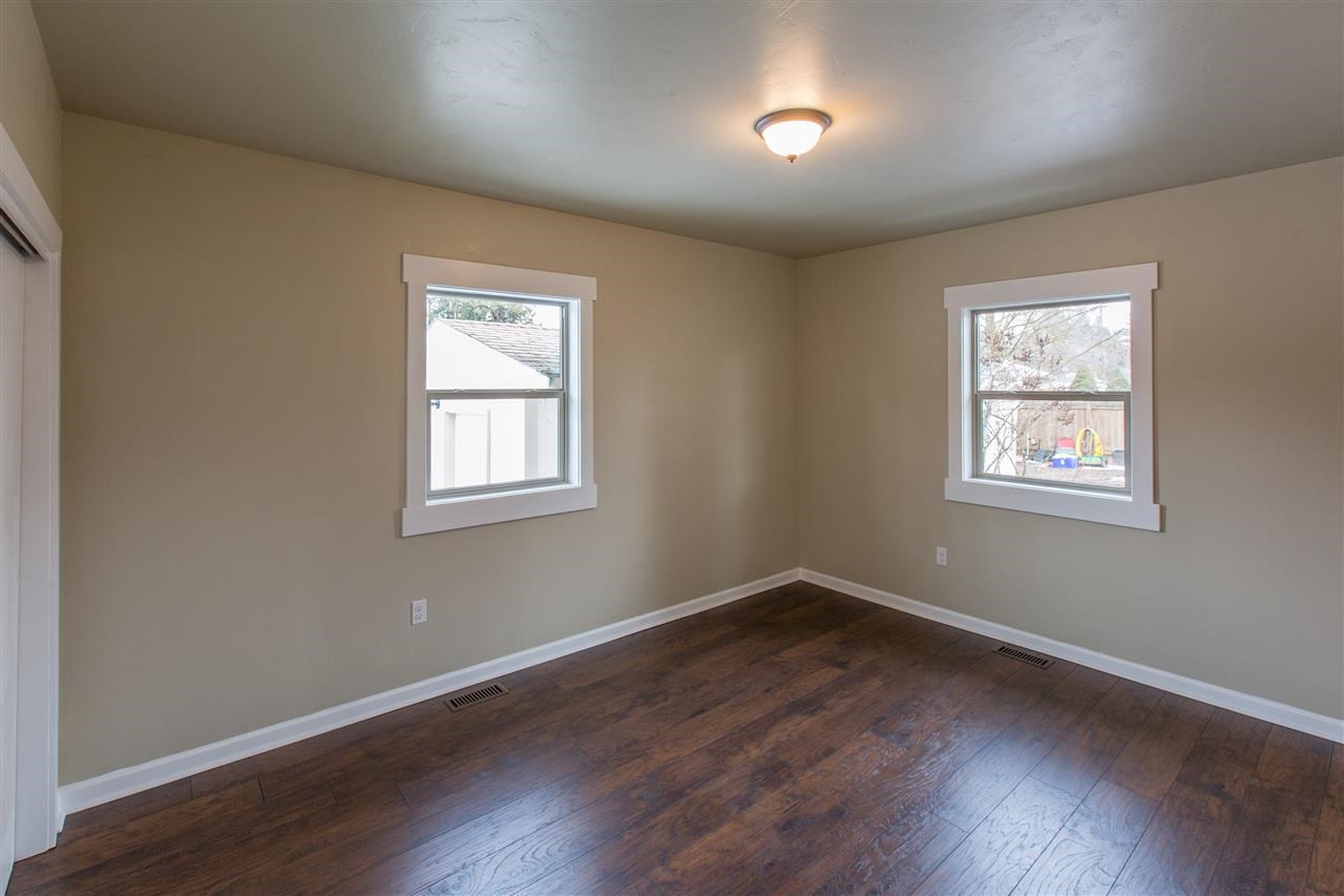 1007 E 39th Ave - Photo 11