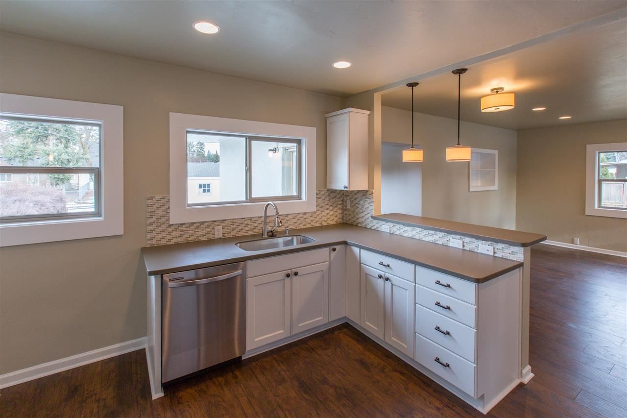 1007 E 39th Ave - Photo 6