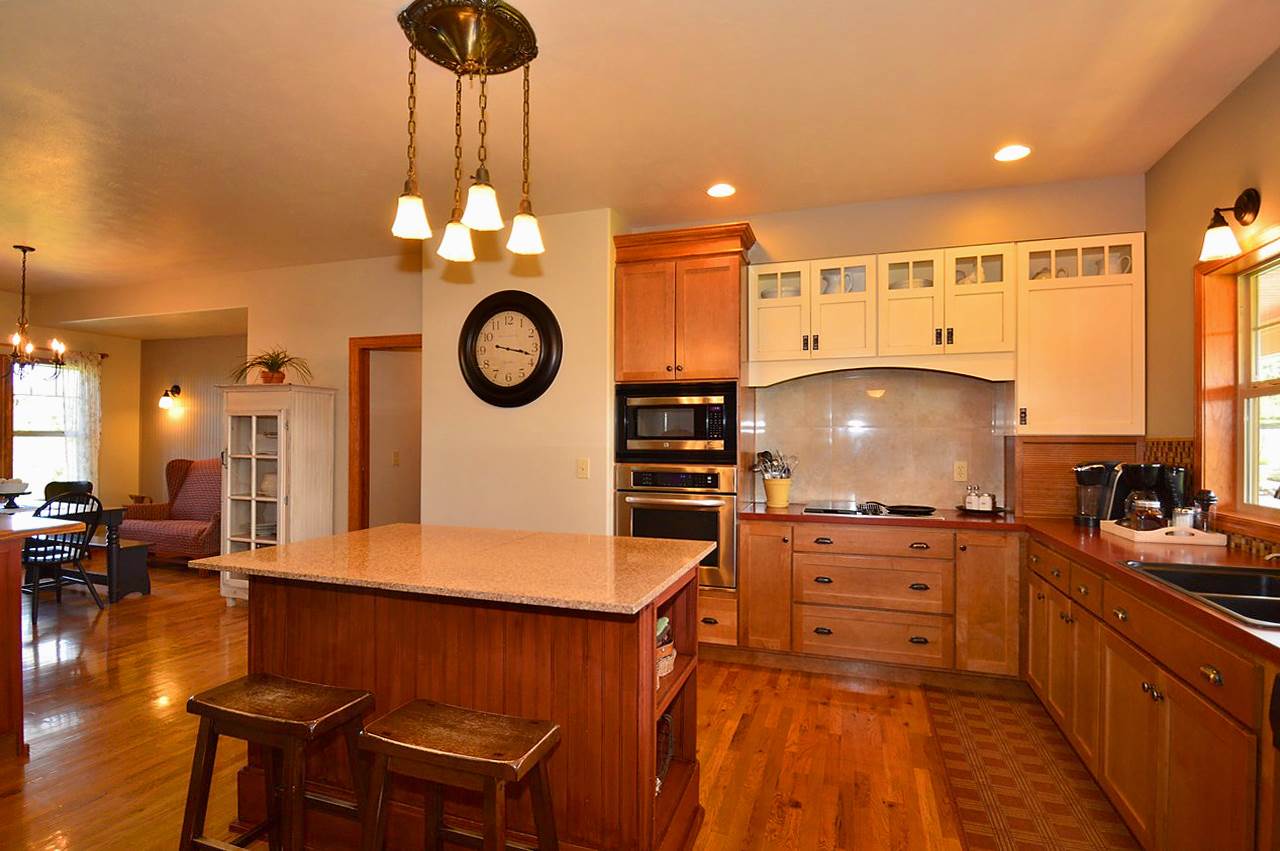 38580 Porcupine Bay Rd - Photo 9