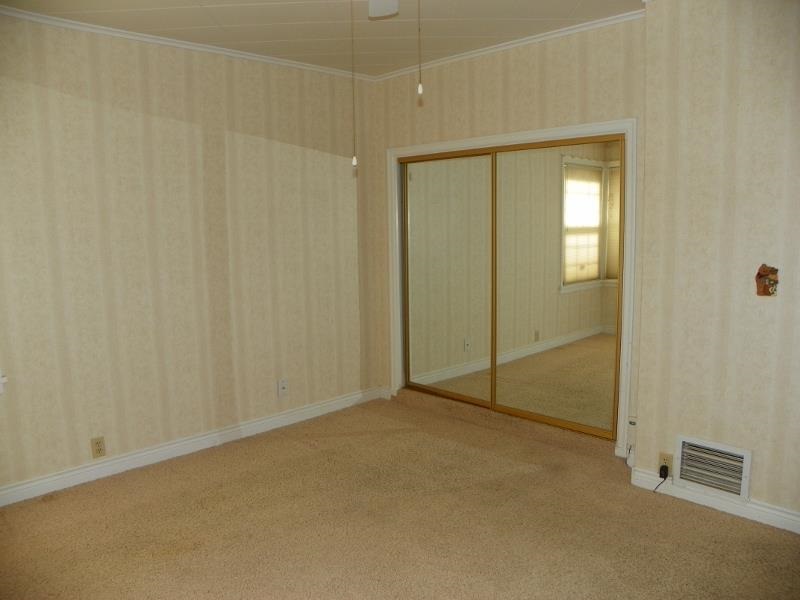 4615 N Hawthorne - Photo 11