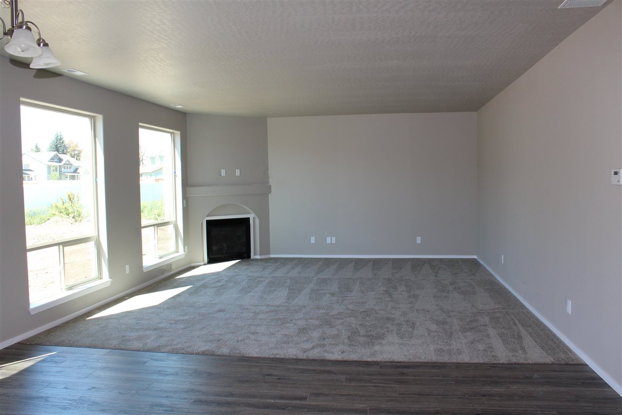2615 W Heath Ave - Photo 7