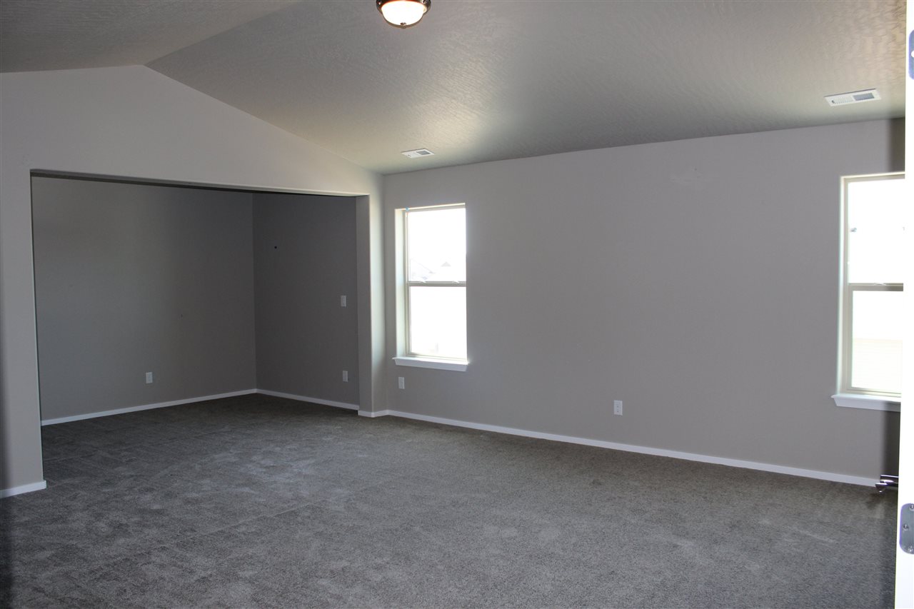 2615 W Heath Ave - Photo 9