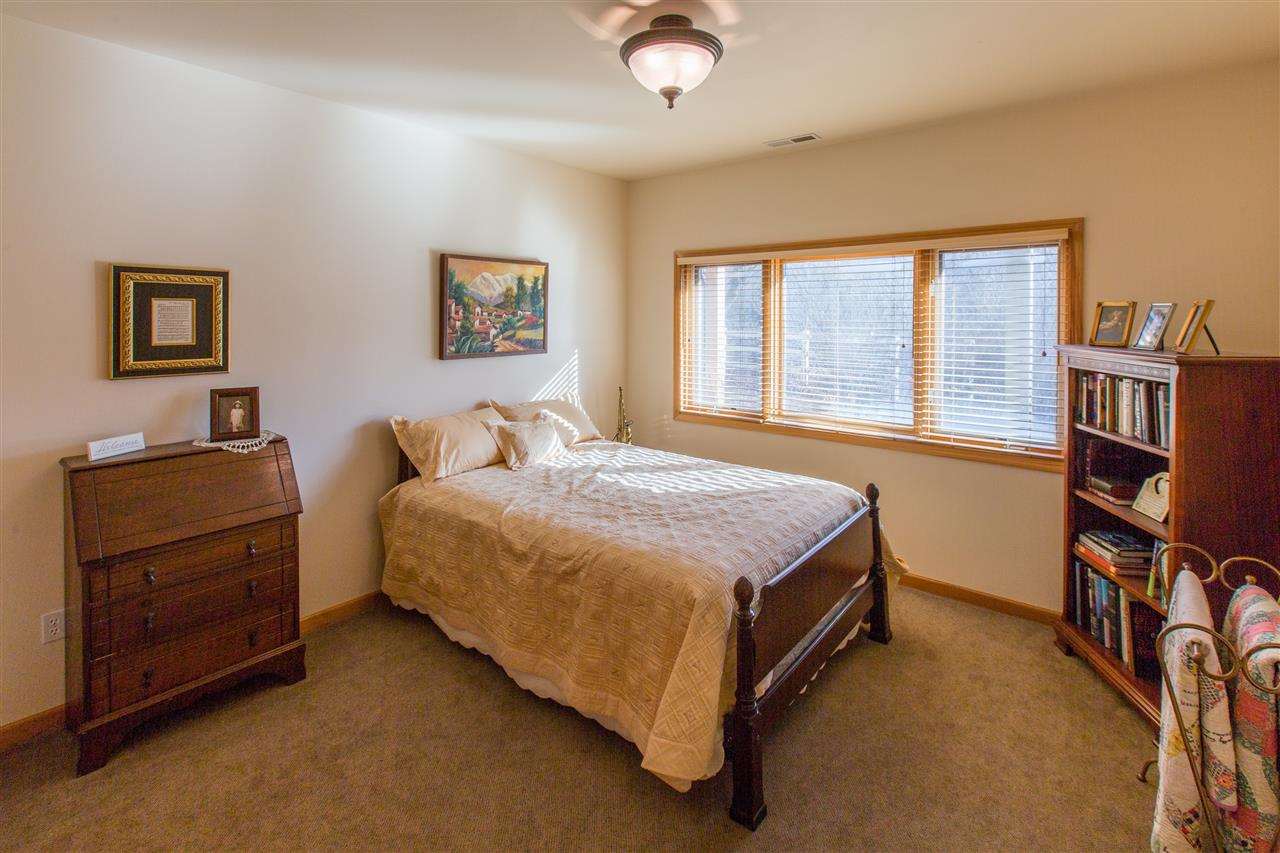 9226 S Hangman Valley Rd - Photo 17