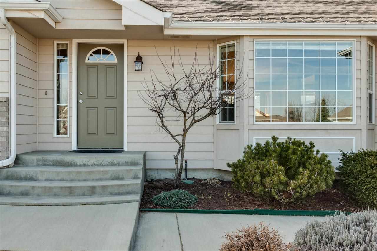 7907 N Sicilia Ct - Photo 2