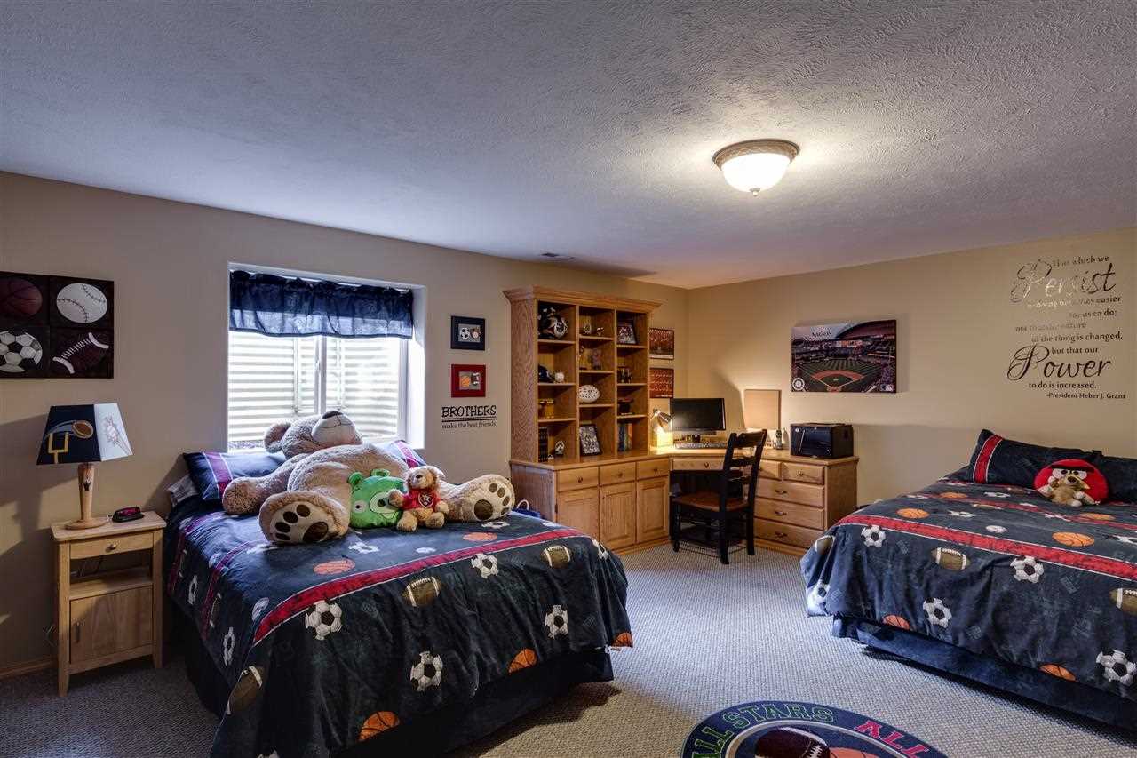 7907 N Sicilia Ct - Photo 15