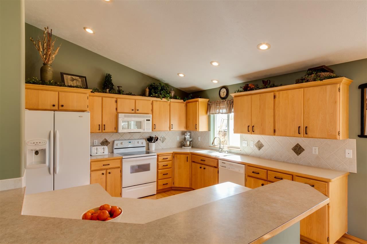7907 N Sicilia Ct - Photo 5