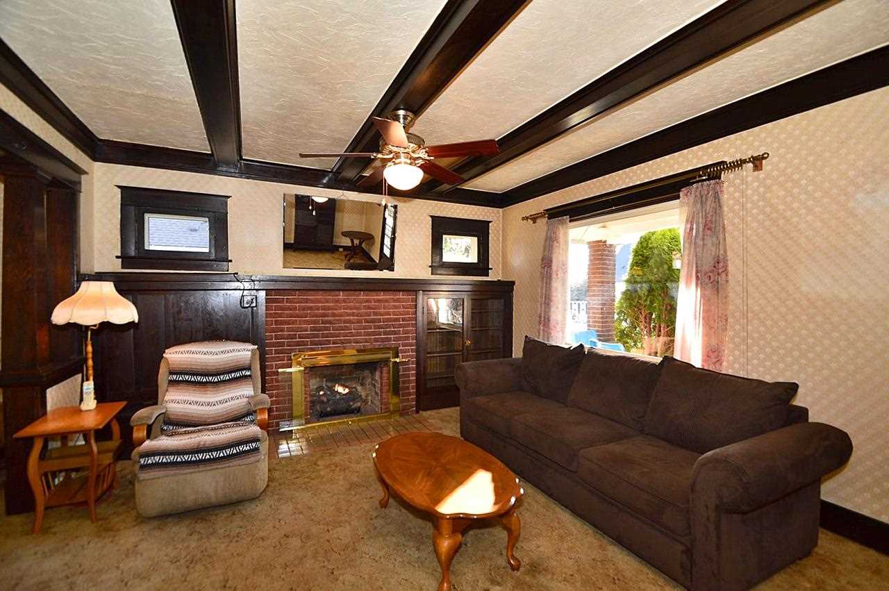 1712 N Oak - Photo 2