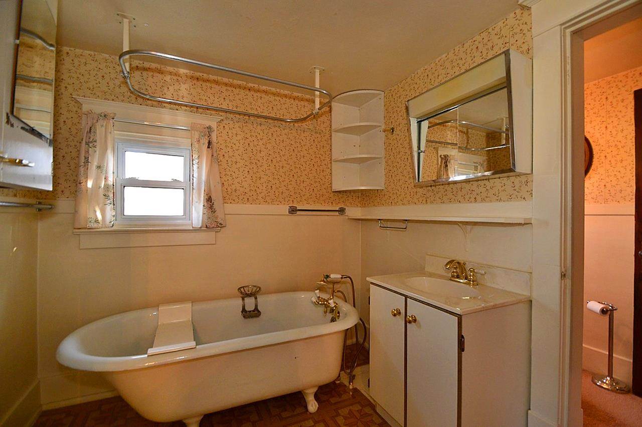 1712 N Oak - Photo 8