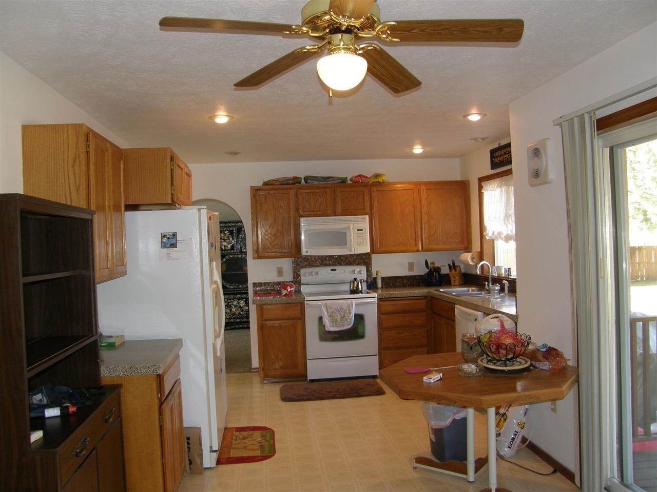 15627 N Sycamore St - Photo 3