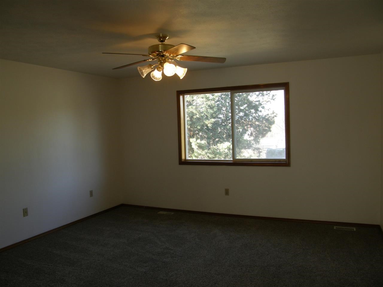 15627 N Sycamore St - Photo 5