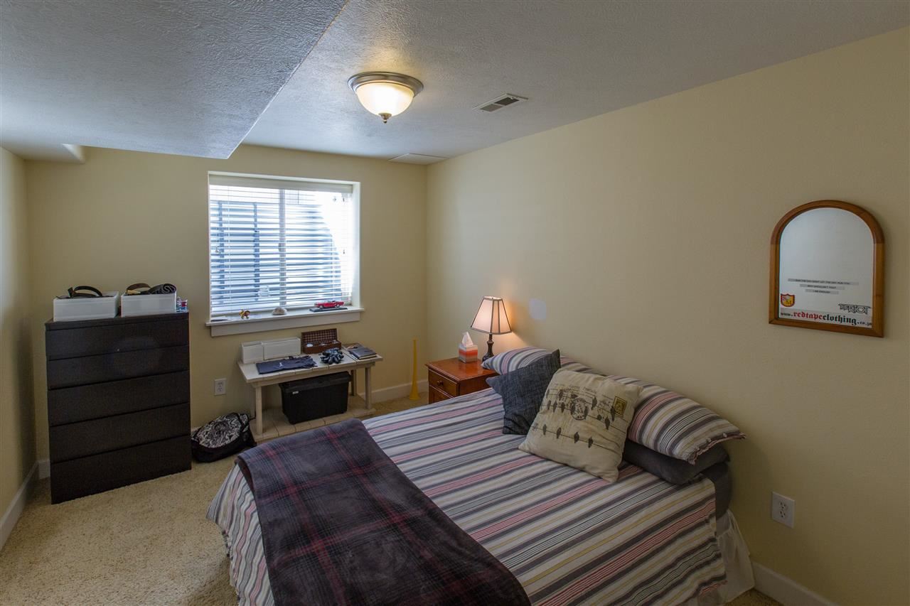 2615 W HOWESDALE - Photo 18