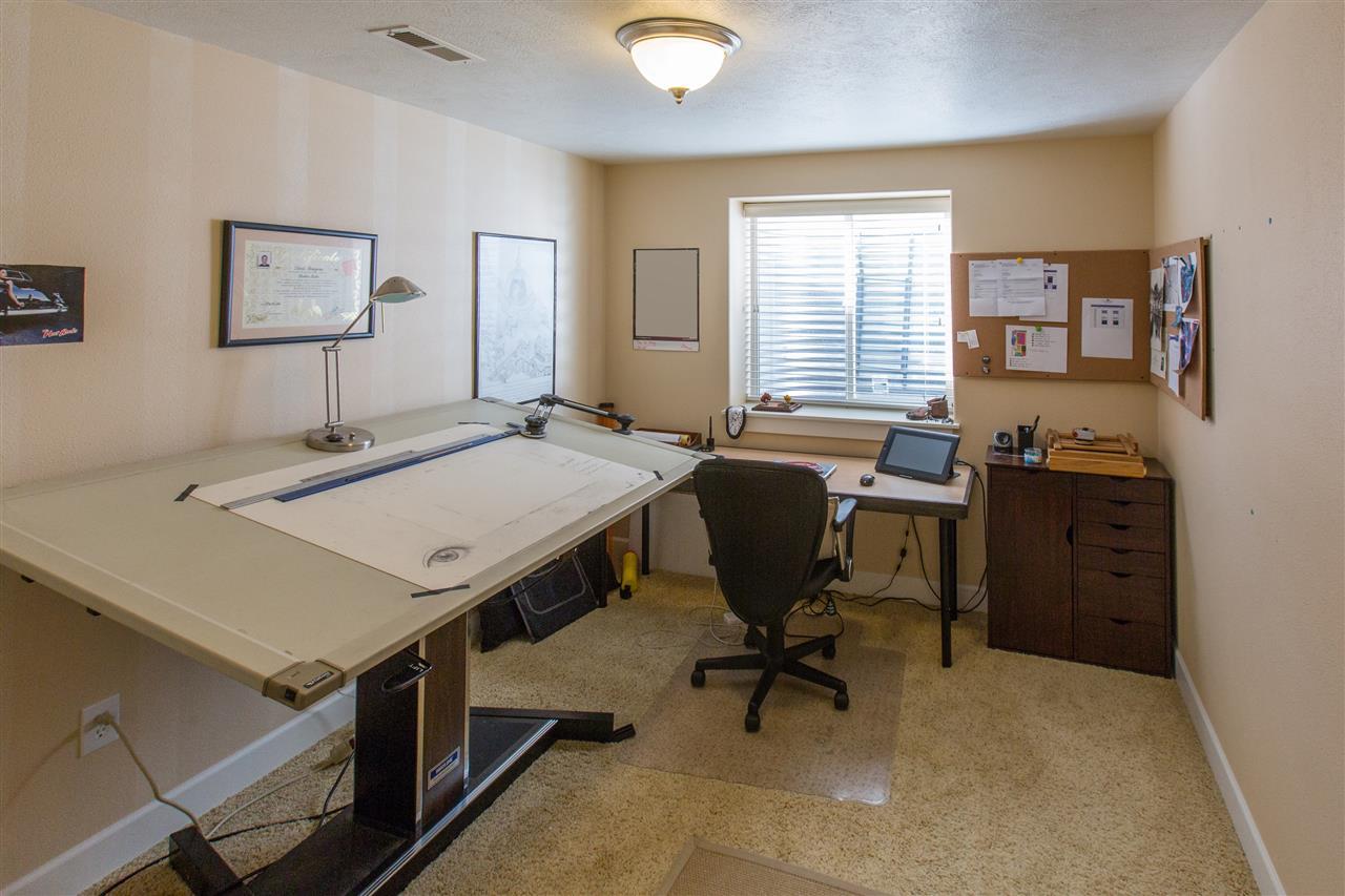 2615 W HOWESDALE - Photo 19
