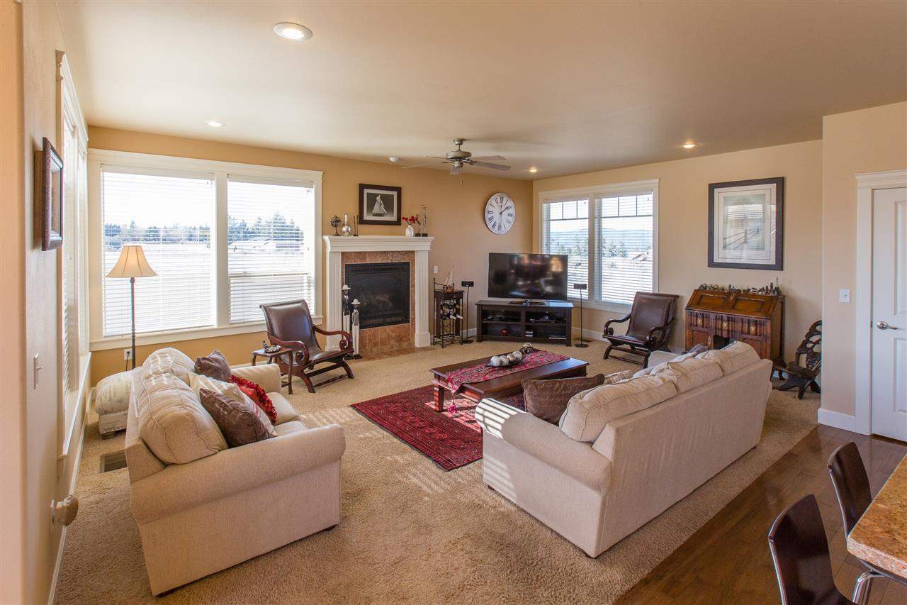 2615 W HOWESDALE - Photo 4