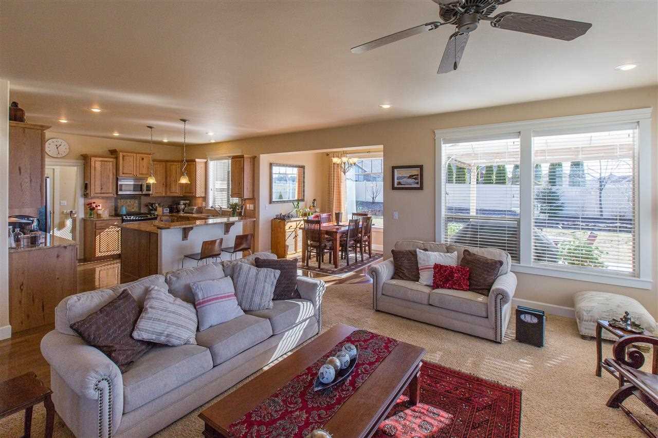 2615 W HOWESDALE - Photo 6